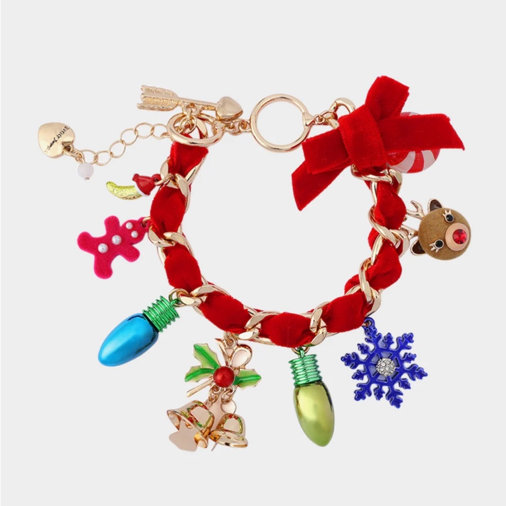 NIB Betsey Johnson Santa Baby Toggle Bracelet